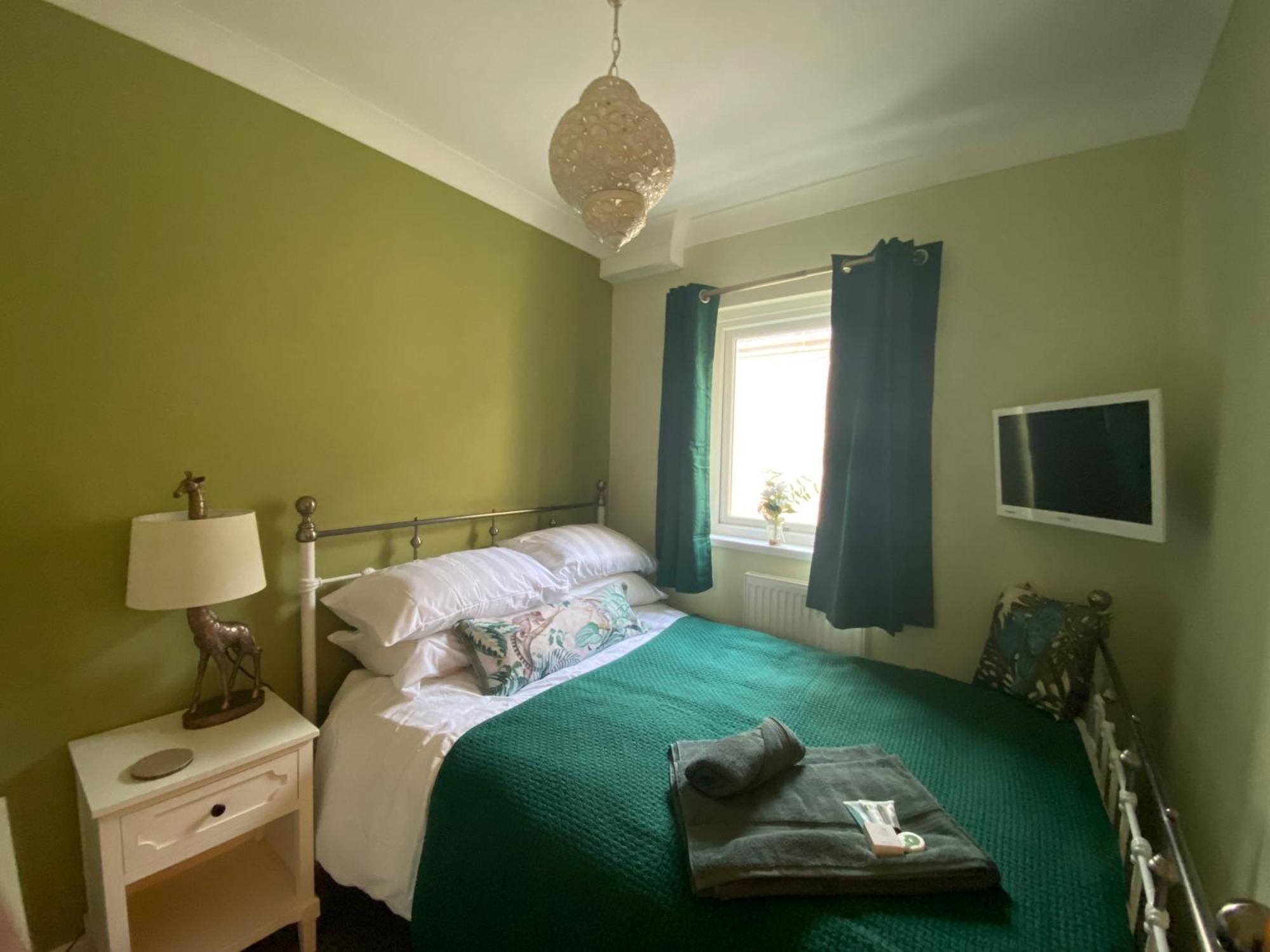Butterfly Guest House Porthcawl Exterior photo